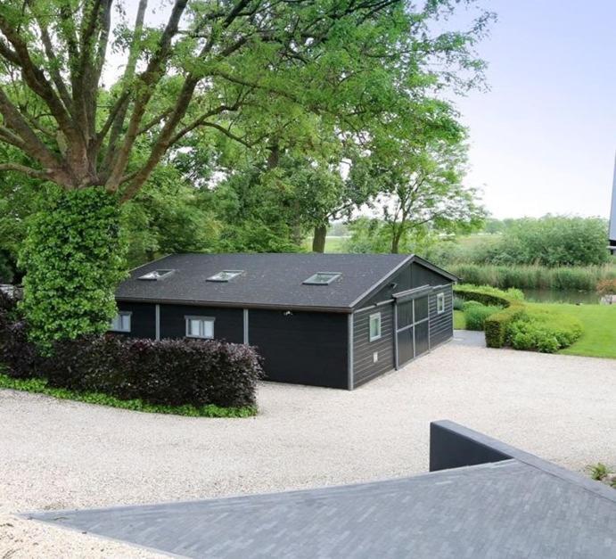 Vakantiehuis Onder De Peppel Met Sauna En Jacuzzi Wijk en Aalburg Екстериор снимка